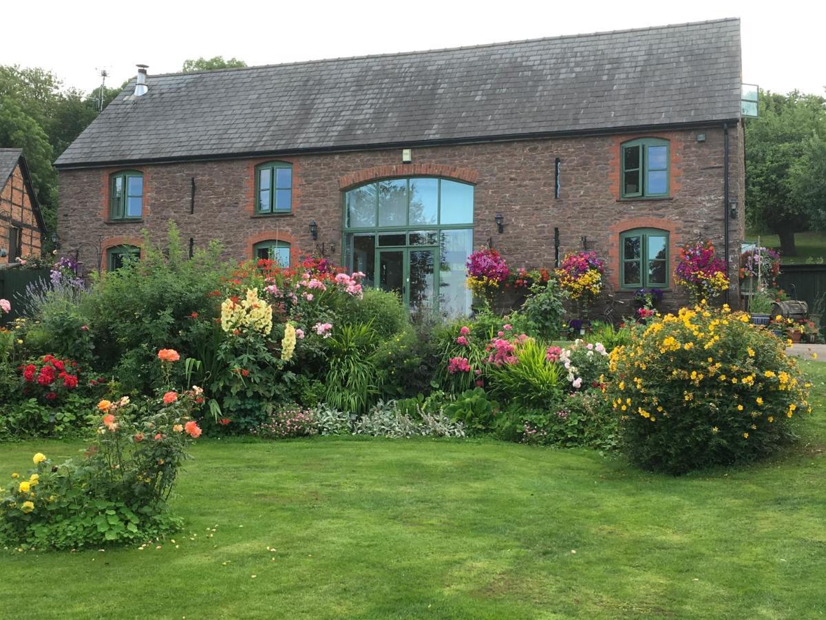 Ferienwohnung The Bees Knees @ Redhill Grange Monmouth Exterior foto